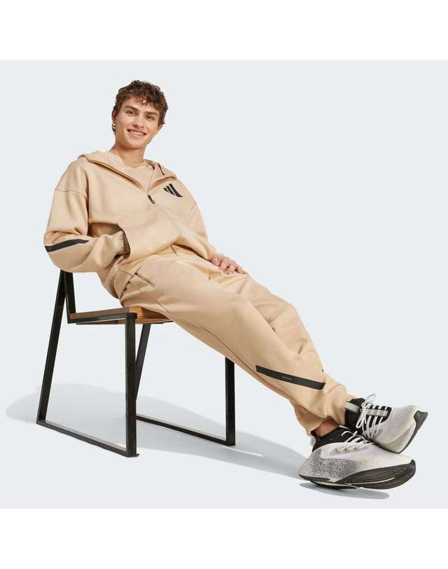 아디다스 [ADIDAS] Z.N.E. 풀집 후드 트랙 재킷 / 매직 베이지_JF2445 착용컷
