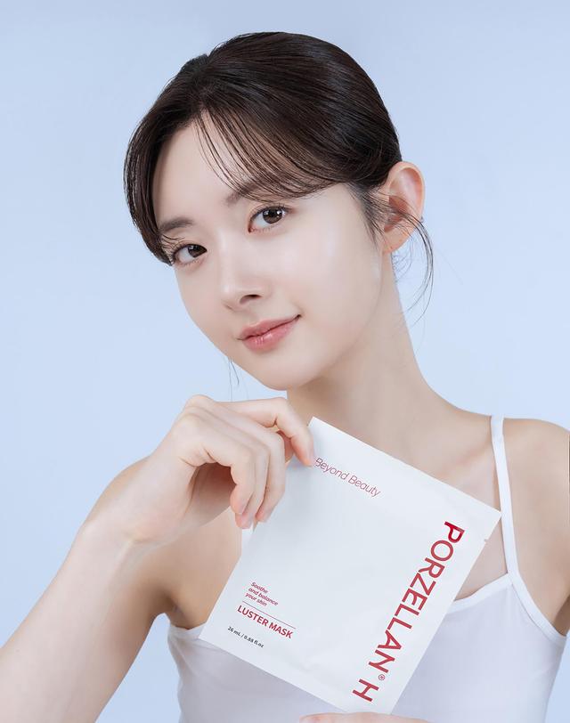 포젤란 홈 포젤란H 러스터 마스크팩 (5매) 1세트 착용컷
