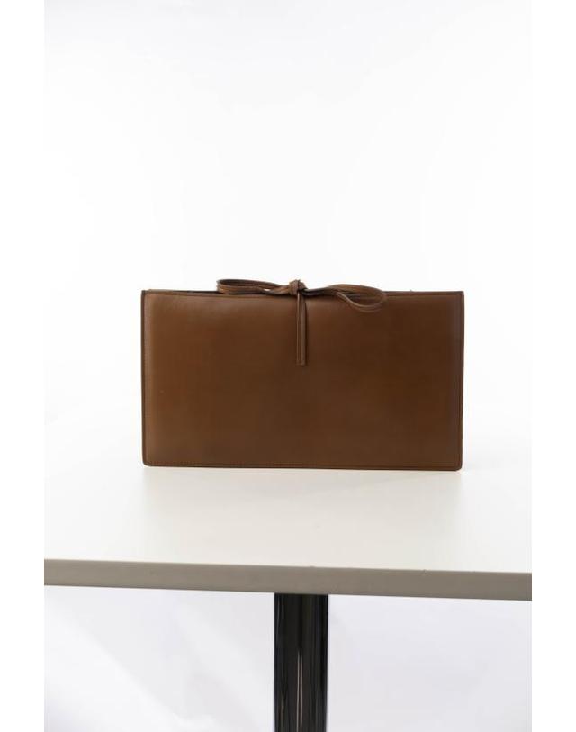 피비 파일로 [해외직구] 26FW 피비 파일로 클러치 파우치 EB14LT0246 822CMS CARAMEL SILVER 착용컷