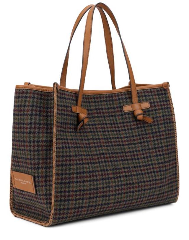 지아니 끼아리니 [해외직구] 26FW 지아니 끼아리니 숄더백 BS12480COMMMNSH12244 brown 착용컷
