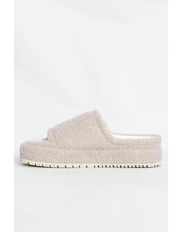 피디에프 [해외직구] 26SS 피디에프 뮬 슬리퍼 DFM45011S0018PX BEIGE Grey 착용컷