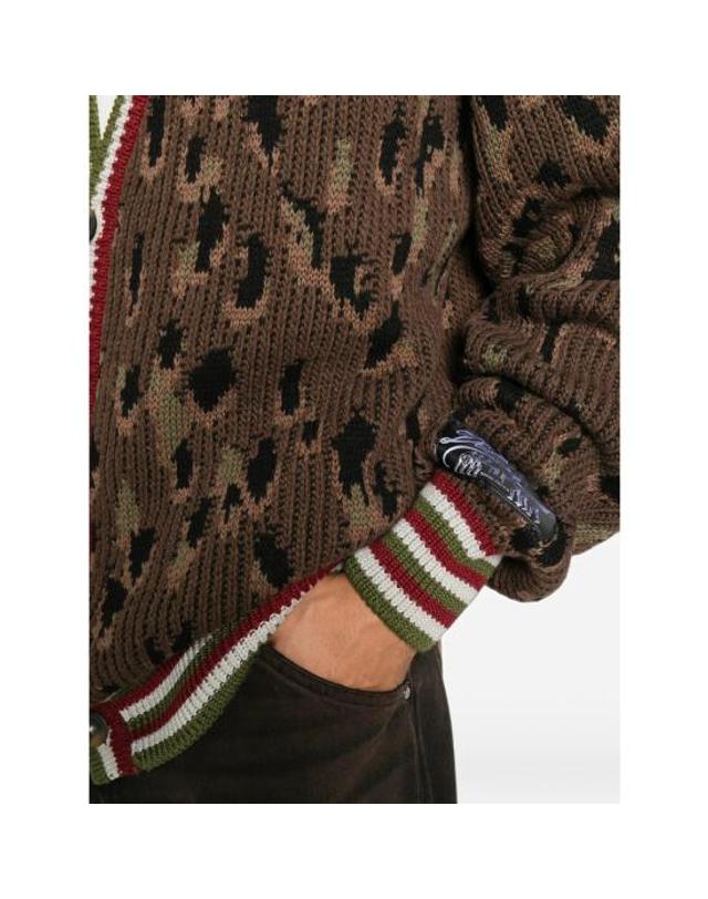 피디에프 [해외직구] 26FW 피디에프 니트웨어 DFM55045 MC08 1KNIT BROWN 착용컷