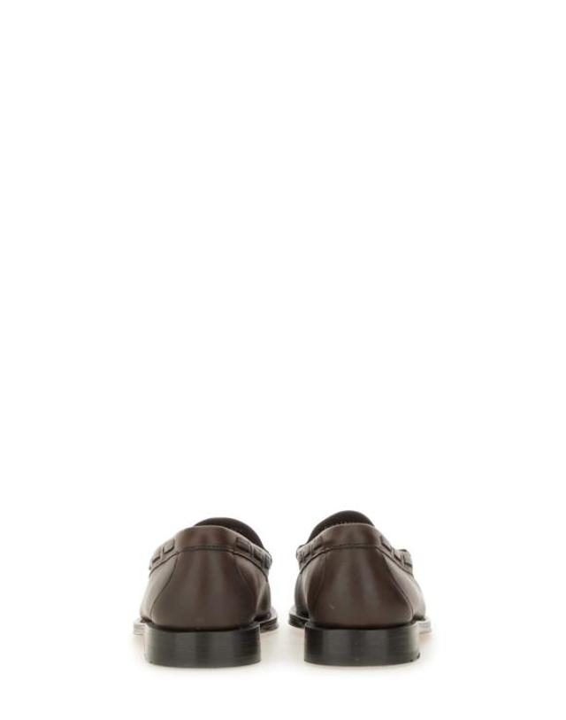지에이치 바스앤코 [해외직구] 25FW 지에이치 바스앤코 로퍼 BA11017H 0CH Brown 착용컷