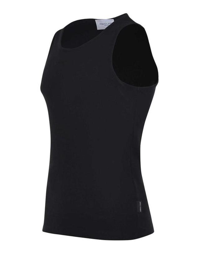 패밀리퍼스트 밀라노 [해외직구] 25SS 패밀리퍼스트 밀라노 민소매 티셔츠 TS2509BLACK 착용컷