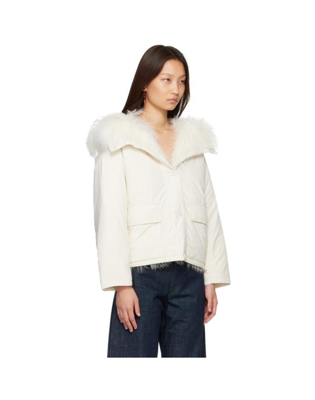 이브 살로몬 [해외직구] 26 FW 이브살로몬 화이트 컬리 램 쇼트 울트라 라이트 다운 재킷 262594F061009 착용컷