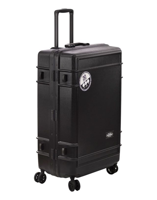 이스트팩 [해외직구] 이스트팩 하드 쉘 polycarbonate 수트 케이스 with multidirectional wheels EK0A5BJG4Z51 TP576799800 착용컷