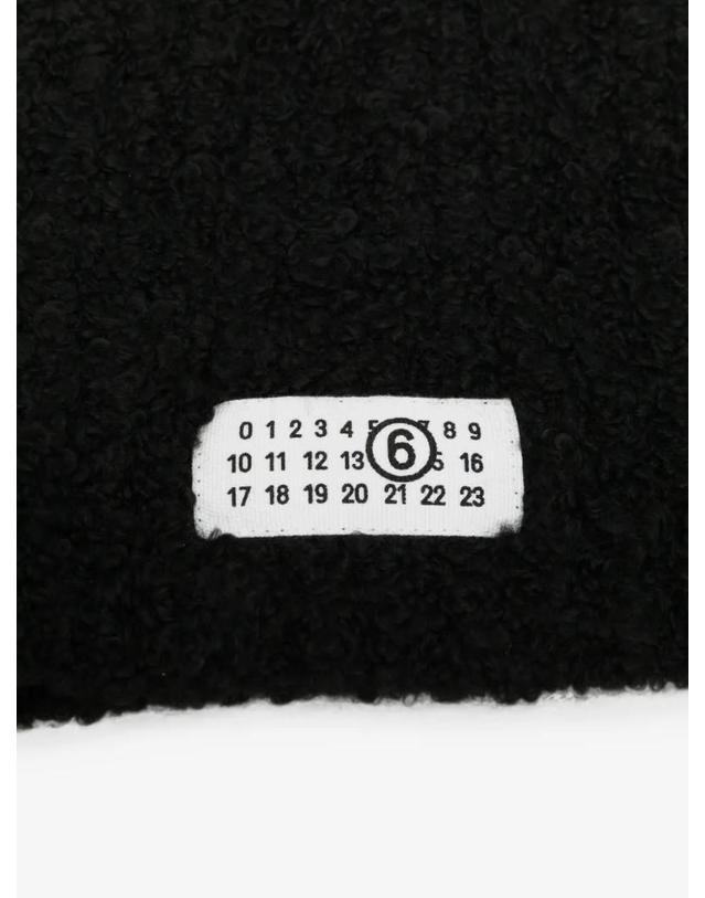 엠엠식스 메종 마르지엘라 [해외직구] 26 FW 메종마르지엘라 로고 패치 부클레 바라클라바 S62TB0010M13342 TP459235216 착용컷