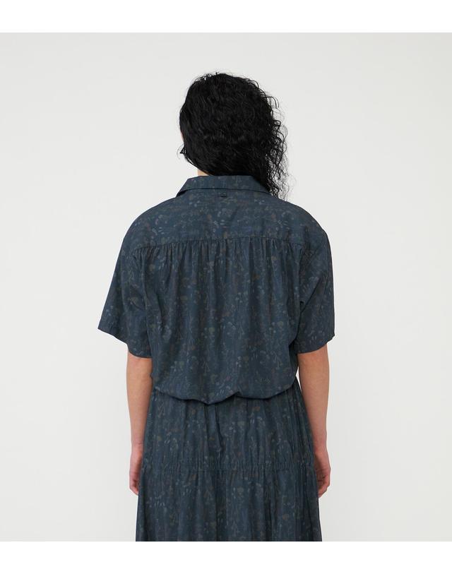 노스페이스 퍼플라벨 노스페이스 퍼플라벨 Flower Printed Cropped Shirt 크롭 셔츠 N26FG008 착용컷