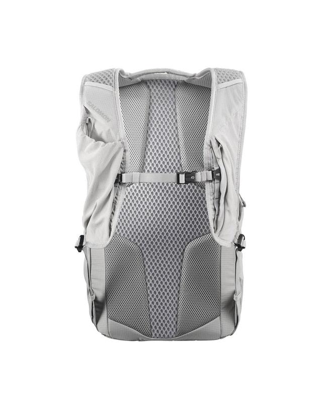 살로몬 살로몬 XT 25 등산 트레킹 러닝 백팩 배낭 가방 남녀 공용 그레이 LC2857600 착용컷