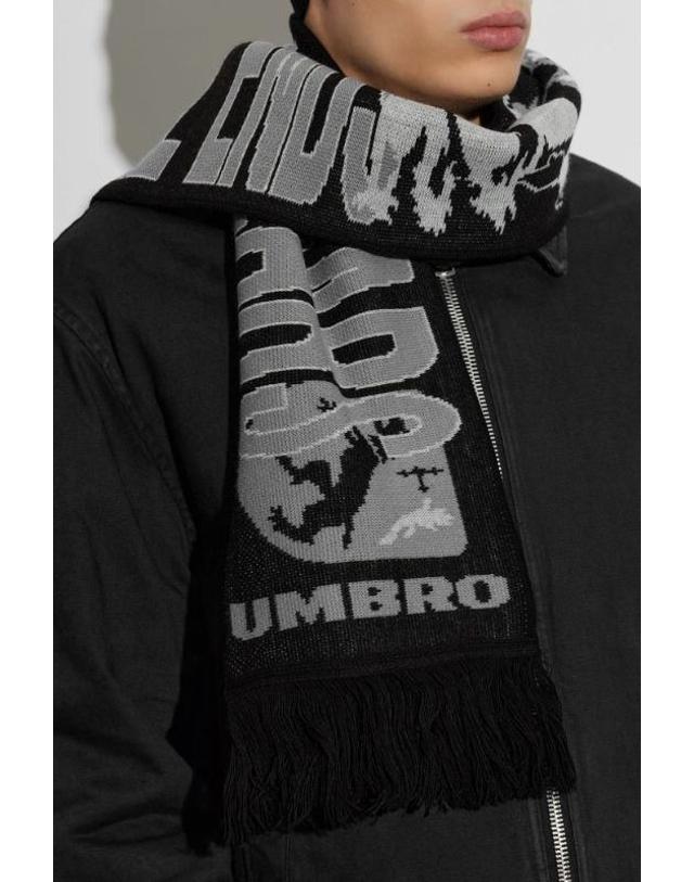 엄브로 [해외직구] 엄브로 로고 니트 스카프 UBMW2101YA350 BLK0028 TP980049161 착용컷