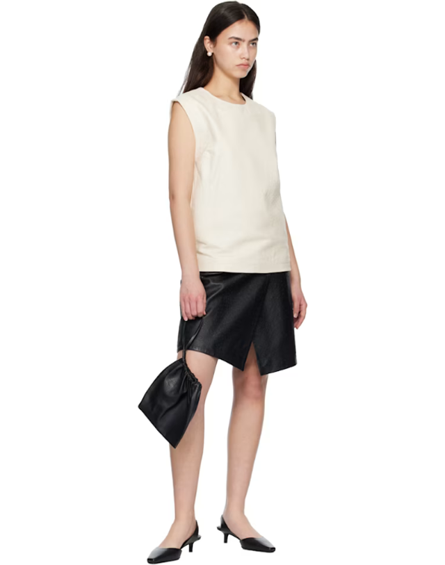 루루 드 시종 [해외직구] 26 FW Loulou de Saison 오프 화이트 피자 오스트리치 이펙트 가죽 블라우스 261473F111010 착용컷