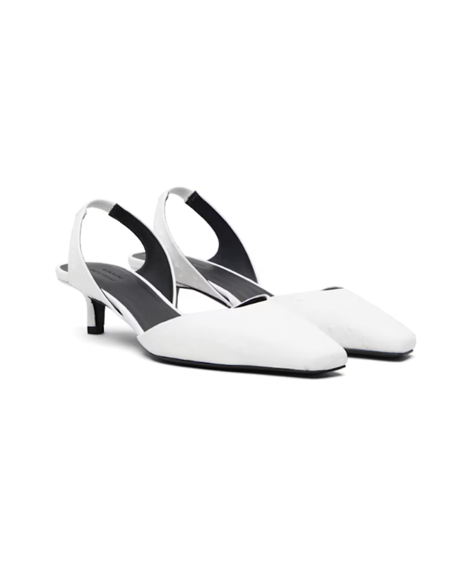 루루 드 시종 [해외직구] 26 FW Loulou de Saison 화이트 설리 오스트리치 이펙트 가죽 슬링백 힐 261473F122001 착용컷