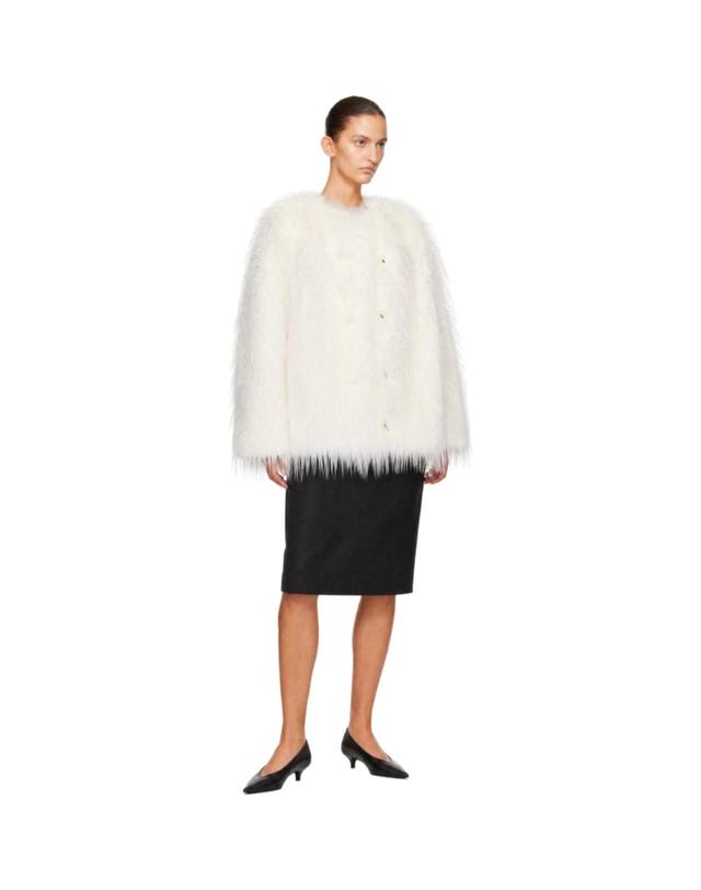 루루 드 시종 [해외직구] 26 FW Loulou de Saison 화이트 로우 퍼 코트 262473F059000 착용컷