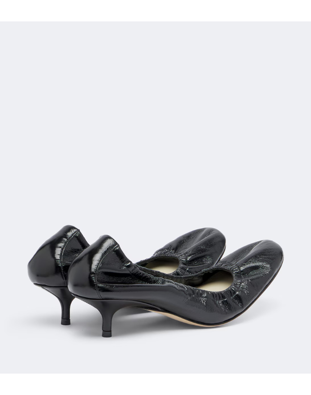 피비 파일로 [해외직구] 26 FW Phoebe Philo 레더 펌프스 TP581951953 착용컷