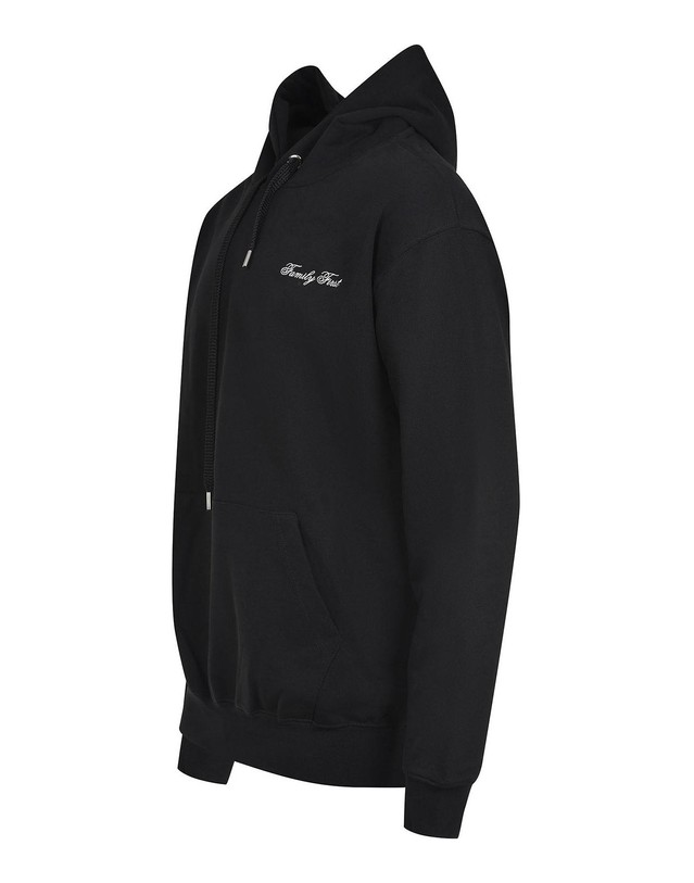 패밀리 퍼스트 [해외직구] 25FW 패밀리퍼스트 스웨트 셔츠 Made Of 코튼 HS2506BLACK TP576331018 착용컷