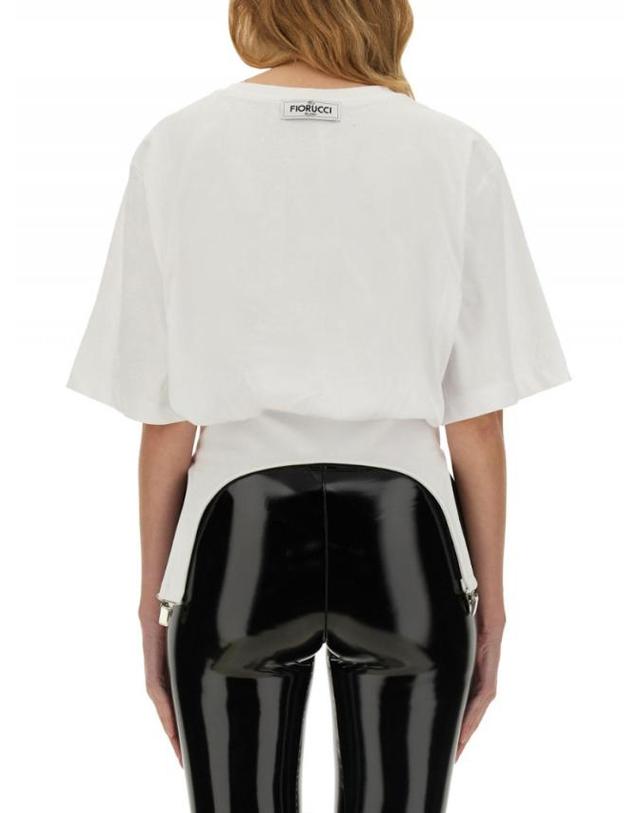 피오루치 [해외직구] 24FW 피오루치 여성 T 셔츠 W01FMTSH263CJ01WH01 TP578605294 착용컷