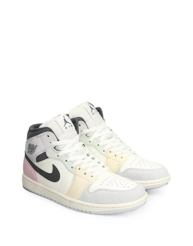 조르단 [해외직구] 26 FW Jordan 로고 패치 스니커즈 33994136 TP456479510 착용컷