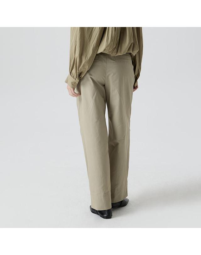 컴젠 [컴젠] 여성 턱 디테일 세미와이드 팬츠 KHAKI BEIGE 착용컷