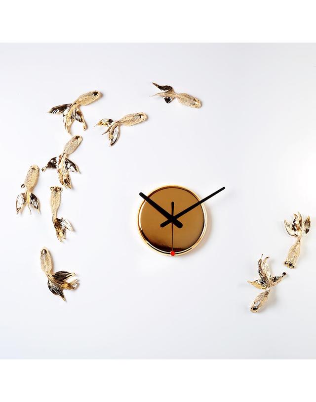 하오시 골드피쉬 벽시계 - 블랙골드 / Goldfish X CLOCK - Black Gold 착용컷