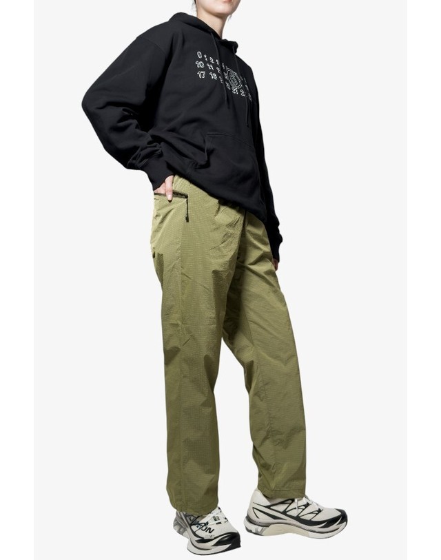 골드윈 골드윈 DOPE DYED 립스탑 팬츠 GL75370 OV 착용컷