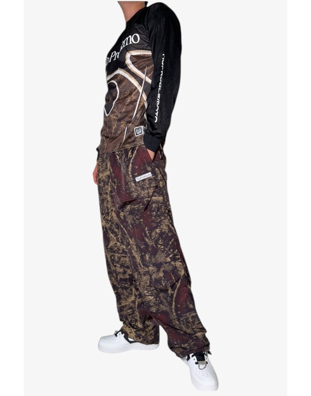 노 프라블레모 노 프라블레모 포레스트 글리치 나일론 팬츠 NP3060004 CAMO 착용컷