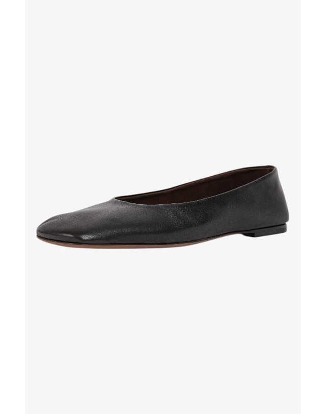 더로우 더로우 25FW 스퀘어 발레 플랫 슈즈 SQUARE BALLET F1598SL315 BLK 착용컷