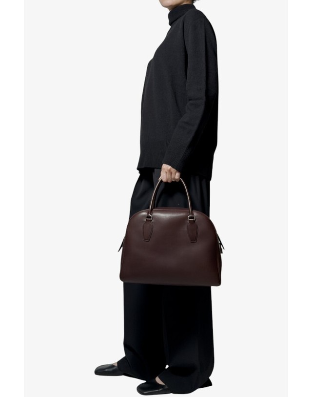 더로우 더로우 25FW 인디아 10 가죽 숄더백 INDIA W1734L72 CHESTNUT ANS CHSS 착용컷