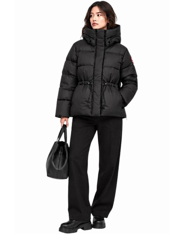 캐나다구스 캐나다구스 26FW 몽고메리 다운 패딩 자켓 Montgomery 3042WT 9061 착용컷