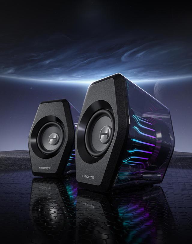 에디파이어 [EDIFIER] 에디파이어 G2000 PRO 데스크탑 게이밍 스피커 32W 착용컷