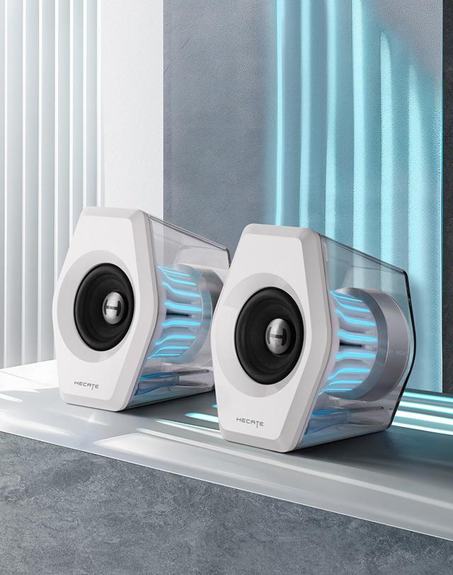 에디파이어 [EDIFIER] 에디파이어 G2000 PRO 데스크탑 게이밍 스피커 32W 착용컷