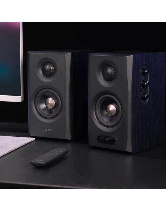 에디파이어 에디파이어 S355DB 2.1채널 블루투스 액티브 스피커 150W 착용컷