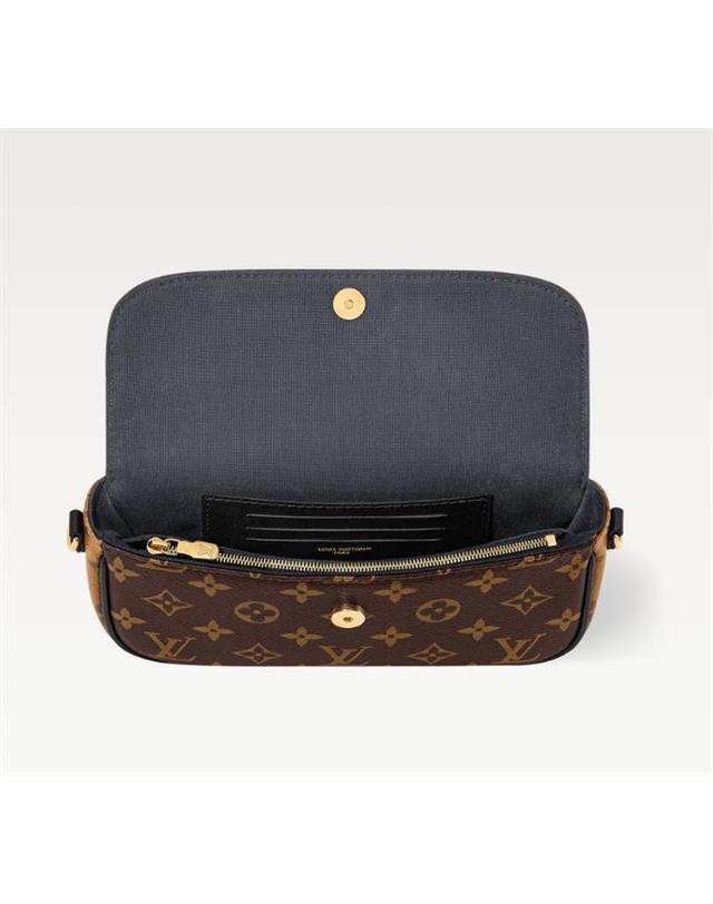 루이비통 [국내백화점/당일배송] 루이비통 월릿 온 체인 아이비 M26587 / 여성 파우치백 착용컷