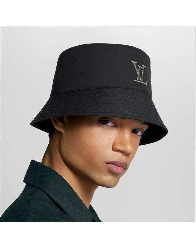 루이비통 [국내백화점/당일발송] 루이비통 온리 LV (Only LV) 버킷 햇 M5059M / 모자 착용컷