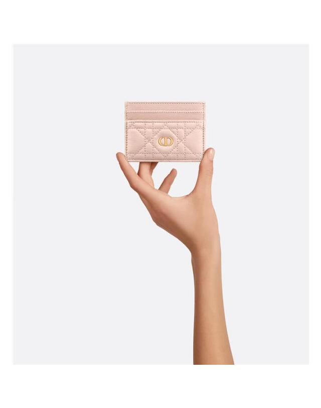 디올 [국내백화점/당일배송] 디올 Dior Caro Freesia 카드 지갑 파우더 핑크 S5130UWHC_M413 / 여성 카드지갑 착용컷