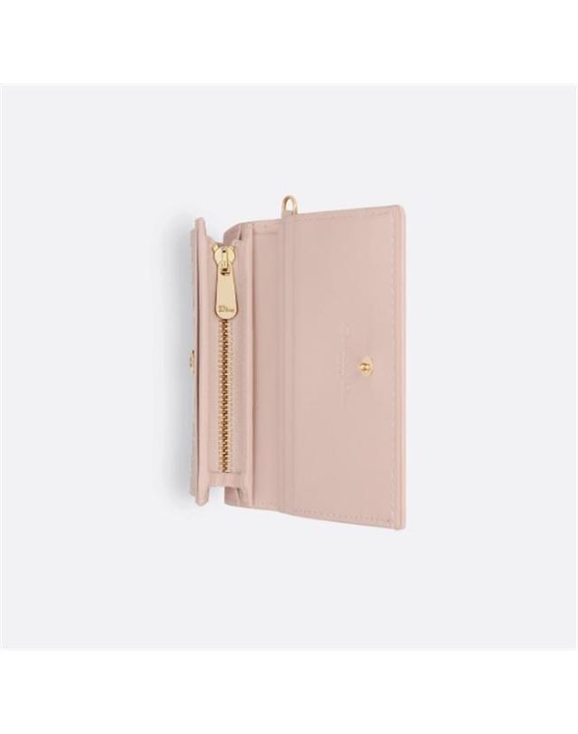 디올 [국내백화점/당일발송] [국내백화점/당일발송] 디올 Lady Dior Gardenia 미니 지갑 파우더 핑크 S0178ONMJ_M973 착용컷