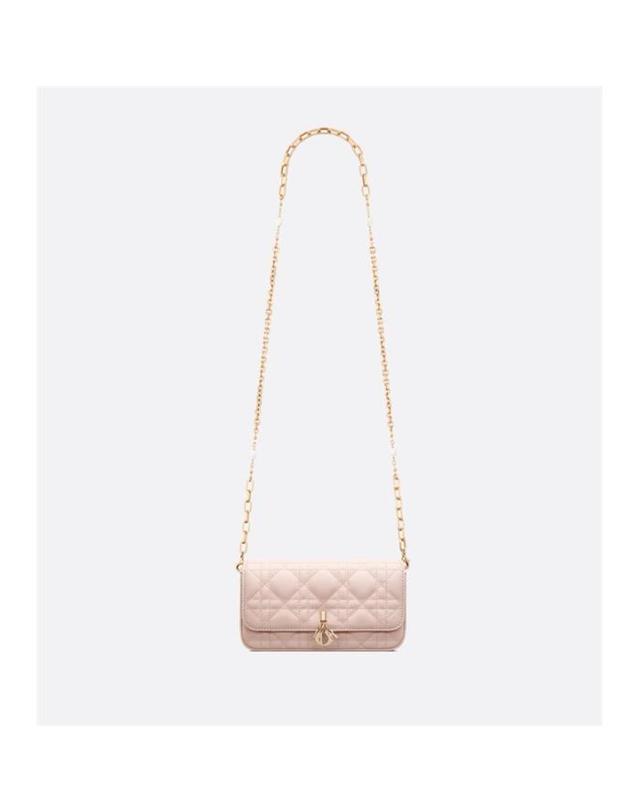 디올 [국내백화점/당일발송] [국내백화점/당일발송] 디올 My Dior - Dior Talk 휴대폰 파우치 파우더 핑크 S0977ONMJ_M413 착용컷