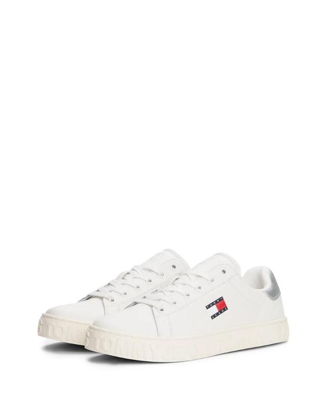 타미진스 [해외직구] 26 FW Tommy Jeans 로고 디테일 로우탑 스니커즈 EN0EN02703 TP454221738 착용컷