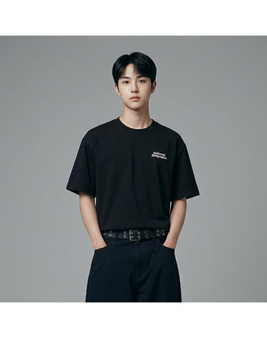 N262UTS901 소로나 쿨 그리핀 세미오버핏 반팔 티셔츠 BLACK