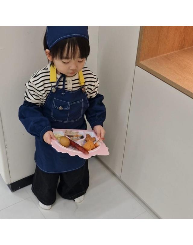 스테이지 어라운드 아기 방수 어린이집 앞치마 유아 멜빵 유치원 에이프런 세트 착용컷