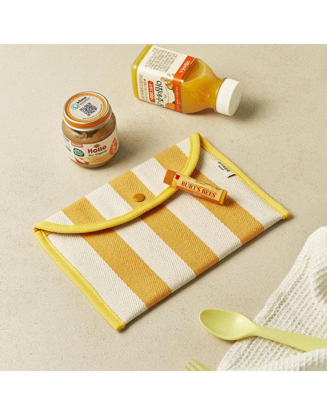 스테이지 어라운드 이유식 보냉 보온 미니 파우치 착용컷