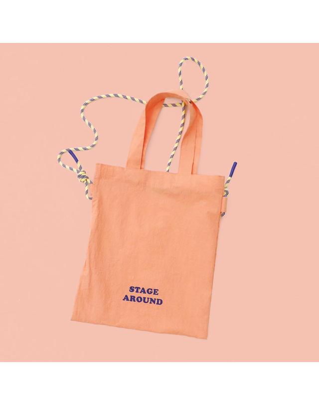 스테이지 어라운드 미니 에코 크로스 백 핸드폰 가방 [미니 래빗] 착용컷