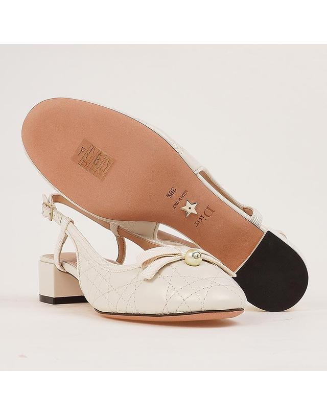 크리스찬디올 [크리스챤 디올] SS26 여성 발레 슬링백 펌프스 KCB968CQP S48K 착용컷