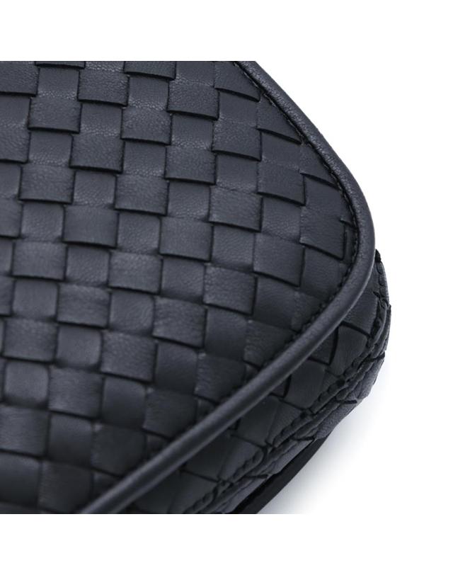 보테가 베네타 [해외직구][Q11]보테가 베네타 876334V6SE01208 남성 가방 백 BLACK LEATHER TOP HANDLE BAG 착용컷