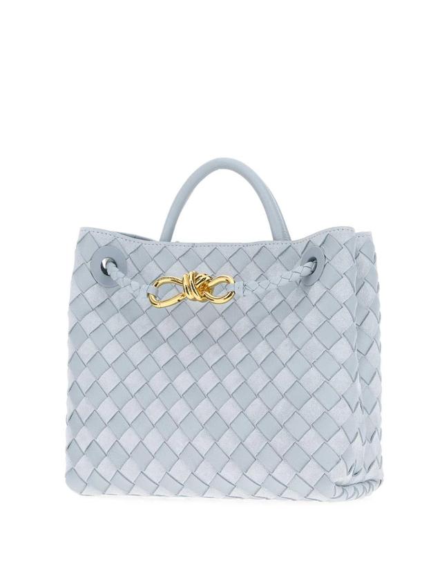 보테가 베네타 [해외직구][X45]BOTTEGA VENETA 766014V76A1 1702 여성 토트백 쇼퍼백 탑핸들백 핸드백 Pastel light blue leather and suede small Andiamo handbag 착용컷