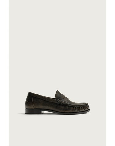 자라 크랙 이펙트 레더 페니 로퍼 2692/820/700 BROWN