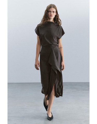 자라 드롭숄더 러플 롱 원피스 1165/770/102 GREY / TAN