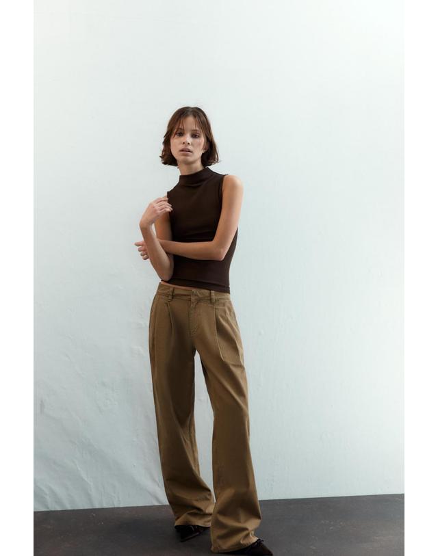 자라 자라 모달 코튼 하이넥 민소매 티셔츠 3641/871/700 BROWN 초콜릿 착용컷