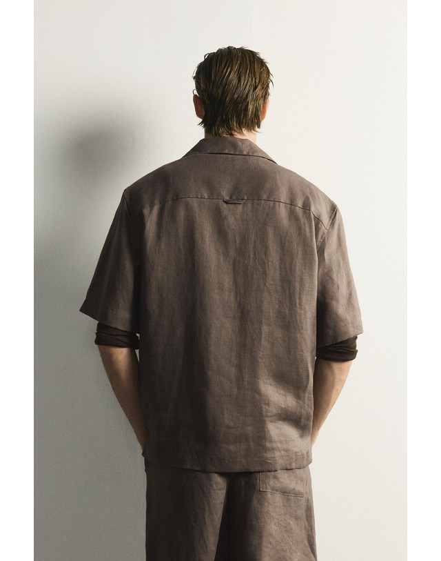 자라 자라 100% 린넨 릴렉스핏 반팔 셔츠 5070/904/737 BROWN / TAUPE 초콜릿 착용컷