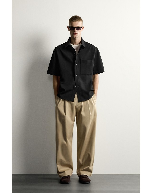 자라 자라 논아이론 컴포트 반팔 오버셔츠 7484/893/800 BLACK 블랙 착용컷