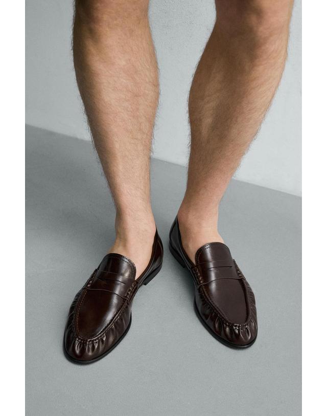자라 자라 플레인 셔링 페니 로퍼 2685/720/624 BURGUNDY RED 초콜릿 착용컷